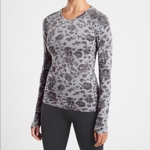 Athleta Momentum Spacedye Floral Printed Long Sleeve NWOT XS